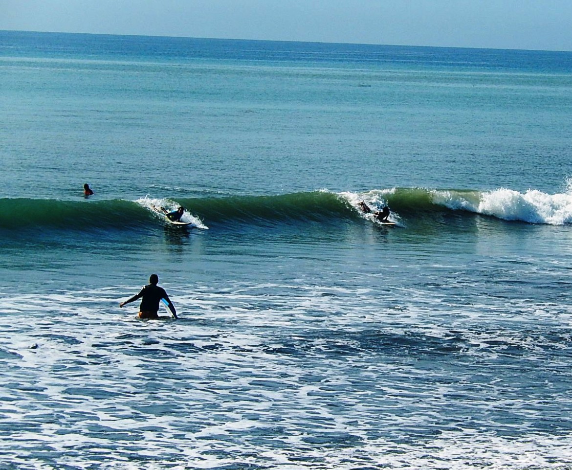 www.visitpuertoarmuelles.com