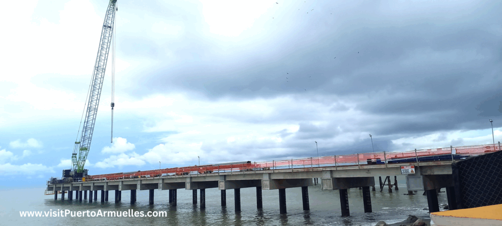www.visitPuertoArmuelles.com